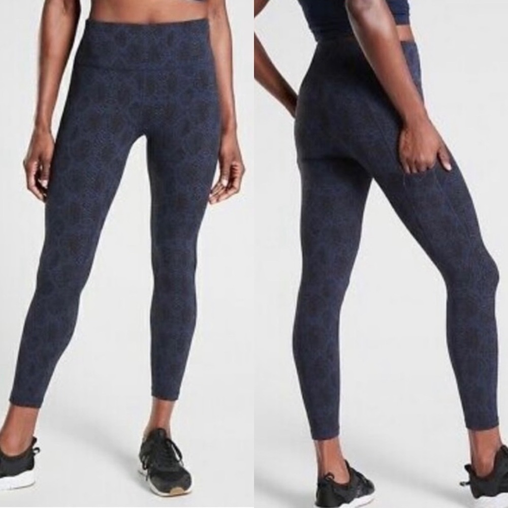 Athleta Womens Ultimate 7/8 Tight Sz Small Blue Black Snakeskin Print Pockets